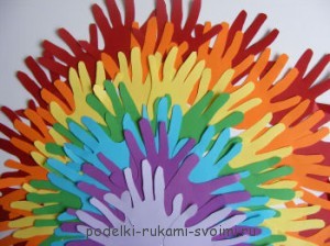 Детские поделки. Что можно сделать из отпечатков рук (9)