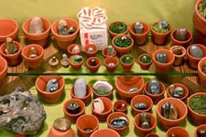 Поделки из камней.